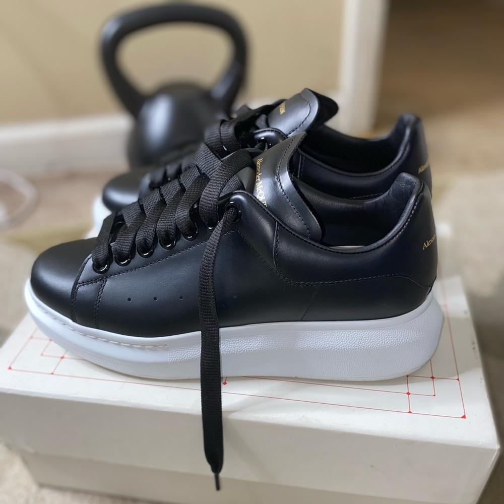 Alexander McQueen oversized sneaker
